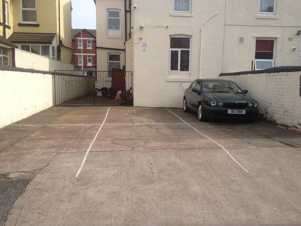 Phillips Apartments Blackpool Exterior photo